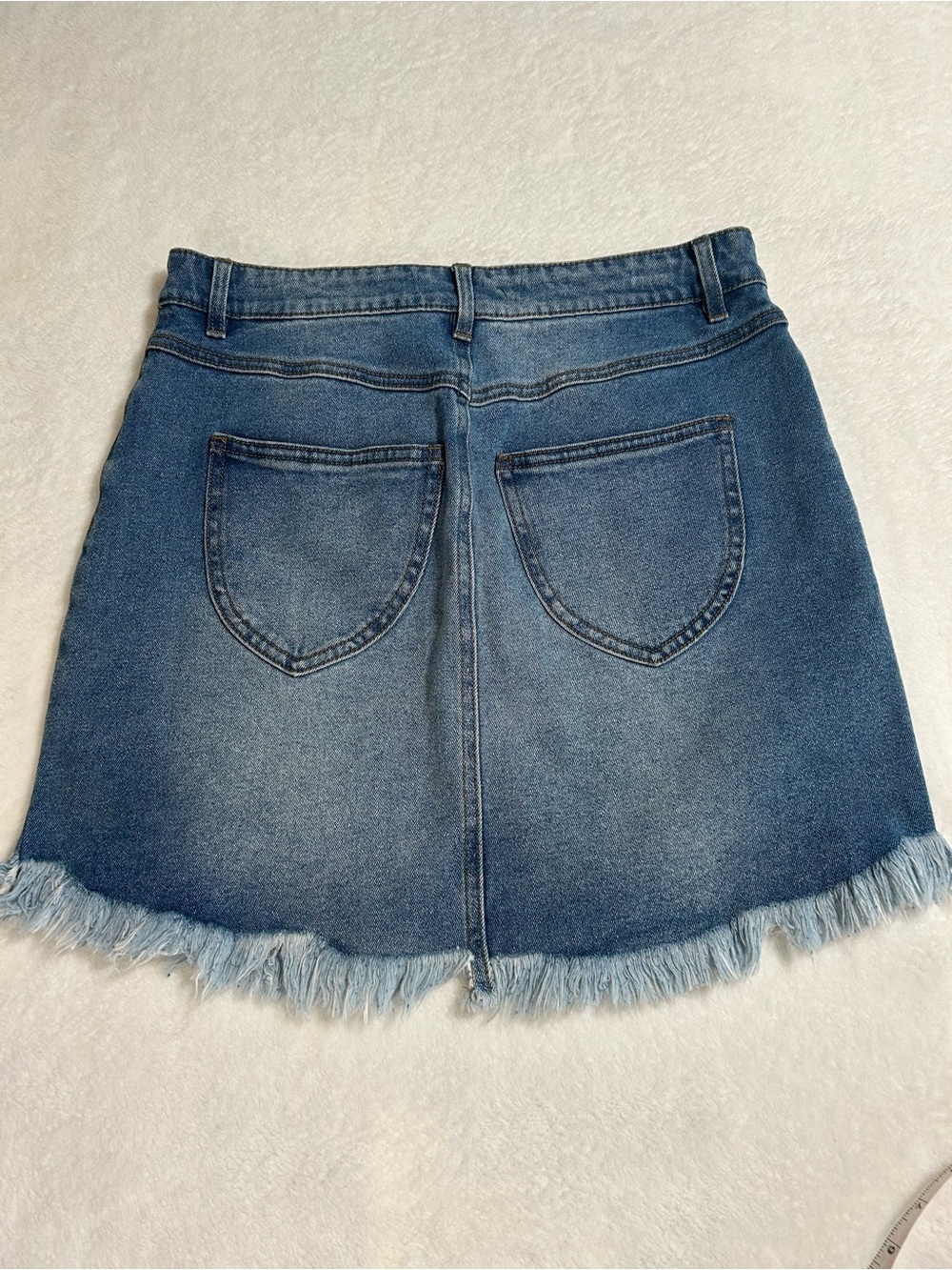 Versona Denim Fringe Hem Mini
Skirt Size 10 - Picture 4 of 7